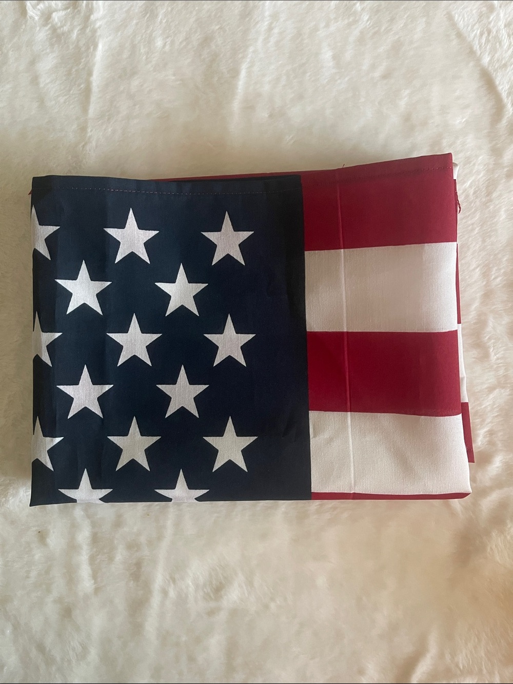 Annin  Patriotic American Flag - Red, White & Navy Stars  NWOT  29” X 50”